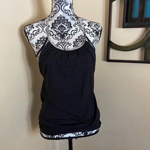 lululemon athletica Black Halter-Style Tank Top w/attached bra sz 4